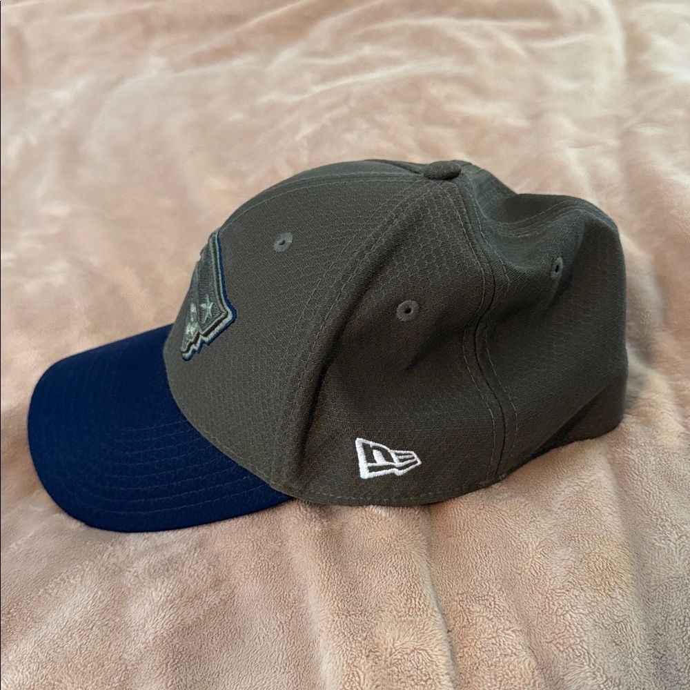 NFL New England Patriots Salute to Service Cap - Picture 4 of 6
